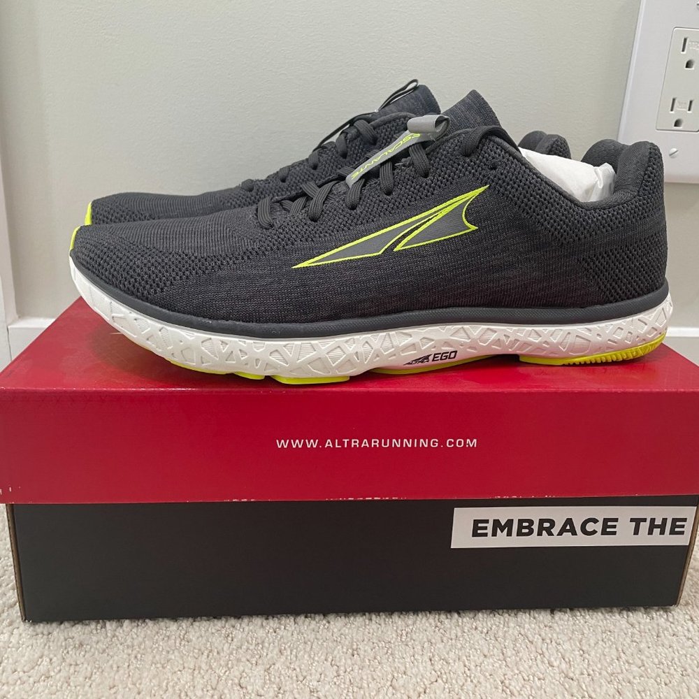 BRAND NEW Men's Altra Escalante 1.5 Running Shoe - Gray/Yellow